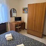 Benacus Готель