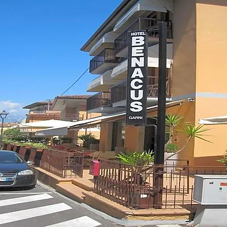 Hotel Benacus 2*