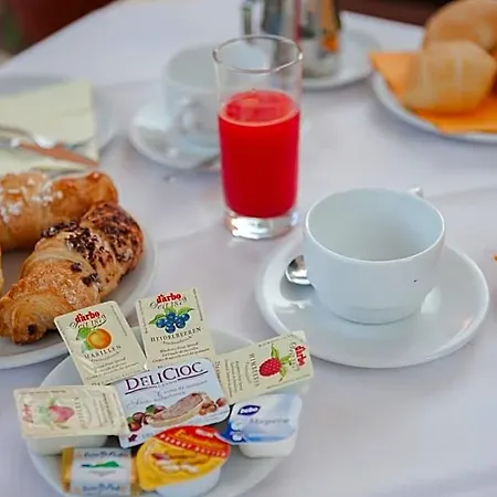 Benacus Hotel