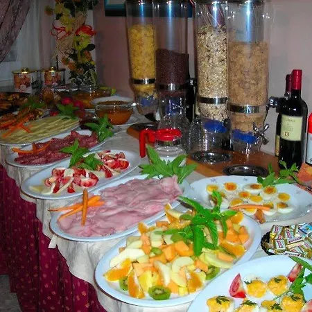Otel Benacus