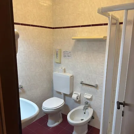 Hotel Benacus 2*